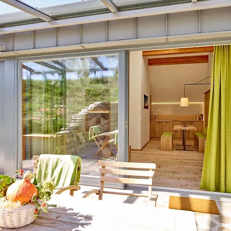 Weinviertler Kellerstoeckl Weingut Hindler شقة Schrattenthal